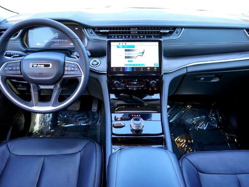 Used 2023 Jeep Grand Cherokee L Limited image 20