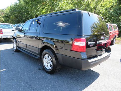 Used 2007 Ford Expedition EL XLT image 2