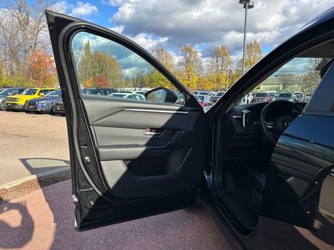 Used 2025 MAZDA CX-50 AWD 2.5 S w/ Preferred Package image 11