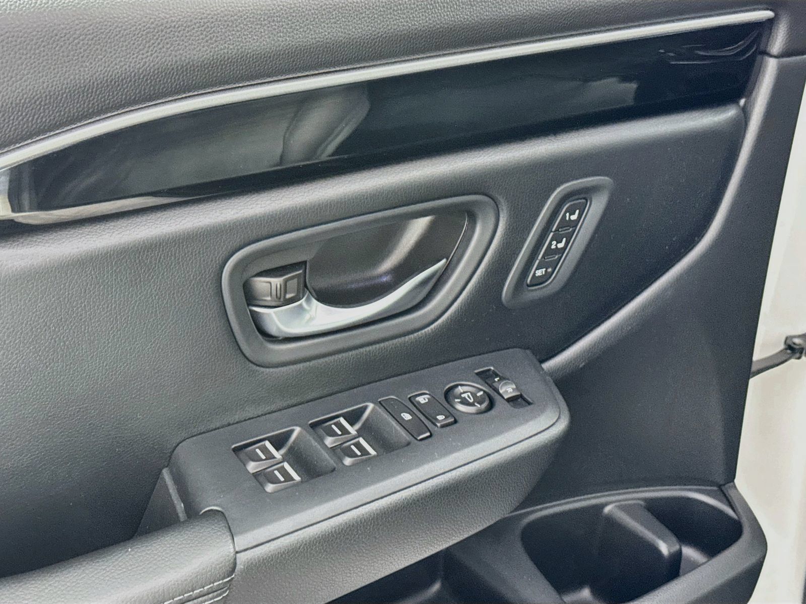 Used 2025 Honda Pilot Touring image 16