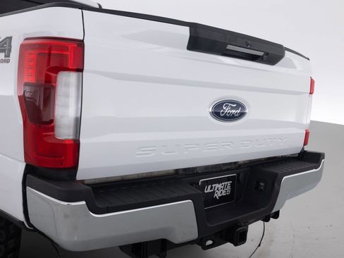 Used 2019 Ford F250 Lariat w/ Lariat Ultimate Package image 17