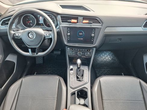 Used 2020 Volkswagen Tiguan SE FWD image 8