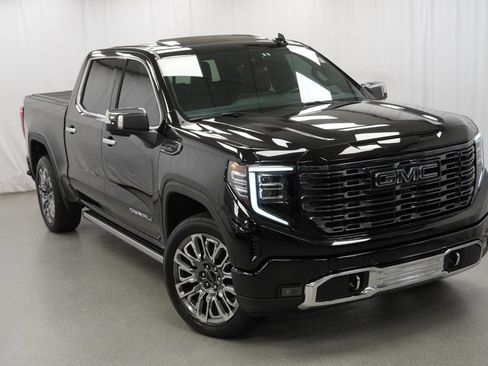 Certified 2025 GMC Sierra 1500 Denali Ultimate AWD/4WD image 42
