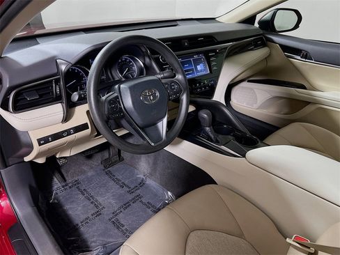 Certified 2019 Toyota Camry LE image 10
