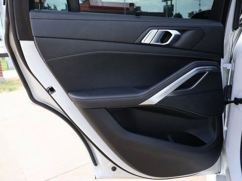 Used 2023 BMW X6 xDrive40i w/ Executive Package AWD/4WD image 19