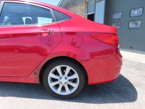 Used 2012 Hyundai Accent GLS w/ Premium Pkg 3 FWD image 40