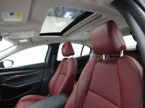 Used 2025 MAZDA MAZDA3 s image 30