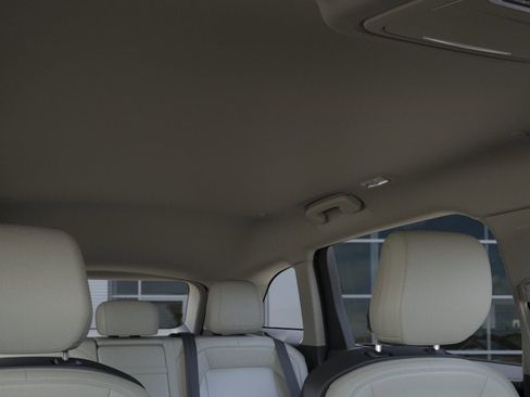 Used 2026 Lincoln Nautilus Premier AWD/4WD image 22
