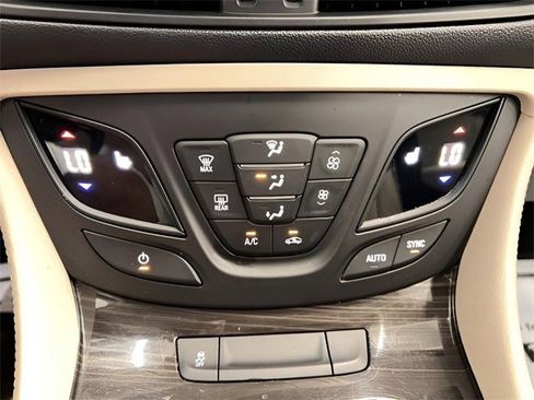 Used 2020 Buick Envision Preferred image 26