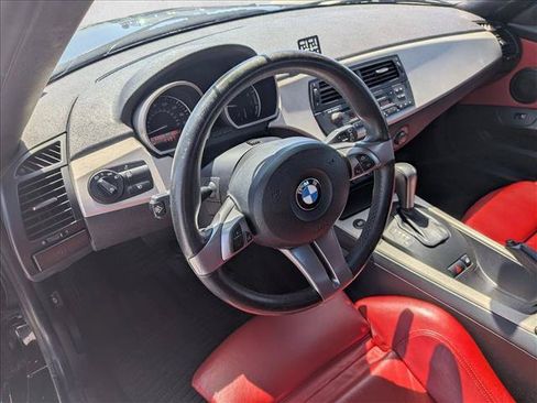 Used 2005 BMW Z4 3.0i RWD image 10