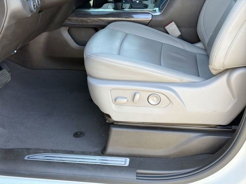 Used 2025 Chevrolet Silverado 1500 LTZ w/ LTZ Premium Package image 17