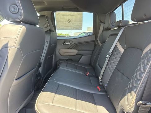 New 2026 GMC Canyon Denali AWD/4WD image 11
