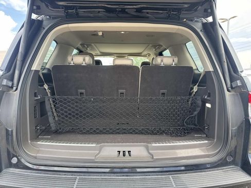 Used 2023 Lincoln Navigator Reserve AWD/4WD image 9