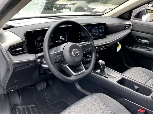 New 2026 Nissan Kicks SV image 8