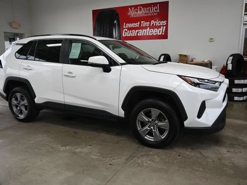 Used 2024 Toyota RAV4 XLE FWD image 4