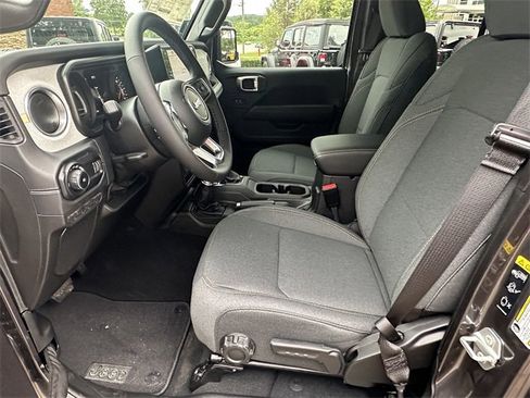 New 2025 Jeep Wrangler Sahara image 9