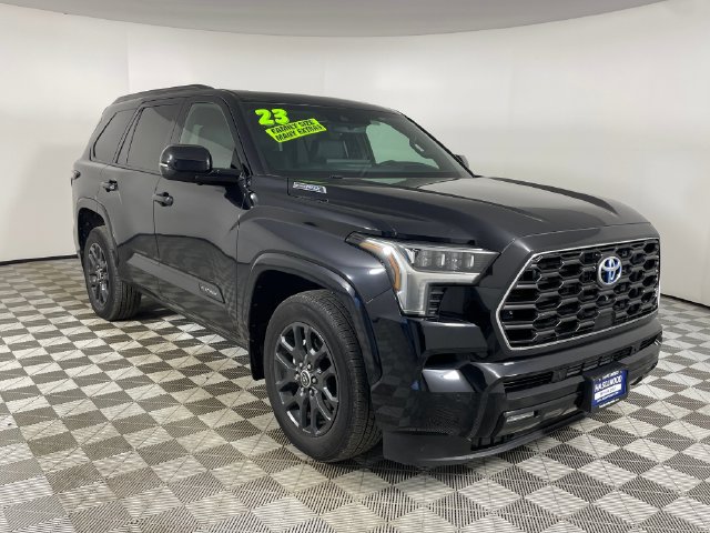 Used 2023 Toyota Sequoia Platinum AWD/4WD image 17