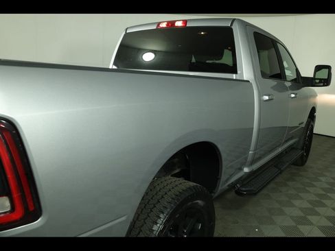 Used 2024 RAM 2500 Big Horn w/ Night Edition AWD/4WD image 18