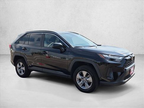 Certified 2025 Toyota RAV4 LE AWD/4WD image 3