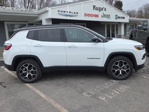 New 2026 Jeep Compass Limited image 3
