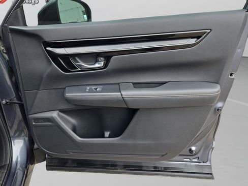 Used 2025 Honda CR-V Sport Touring image 30