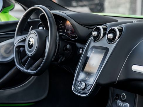 Used 2023 McLaren GT image 25