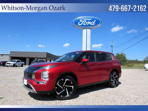Used 2023 Mitsubishi Outlander SE AWD/4WD image 2