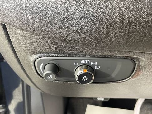 Used 2023 Chevrolet Equinox RS w/ RS Leather Package AWD/4WD image 15