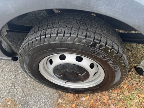 Used 2019 Ford Transit 150 150 3dr SWB Low Roof Cargo Van image 34