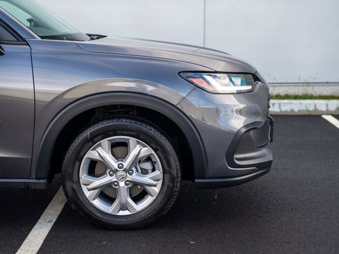 Used 2024 Honda HR-V LX image 9
