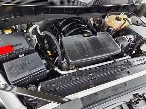 Used 2024 Chevrolet Silverado 1500 LT RWD image 22