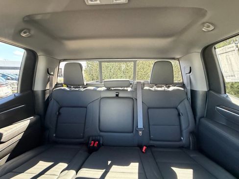New 2026 GMC Sierra 1500 SLT AWD/4WD image 6