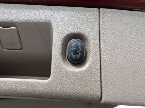 Used 2016 GMC Yukon XL SLT w/ Premium Edition image 48