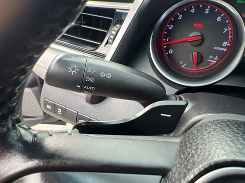 Used 2018 Toyota Camry XSE FWD image 37