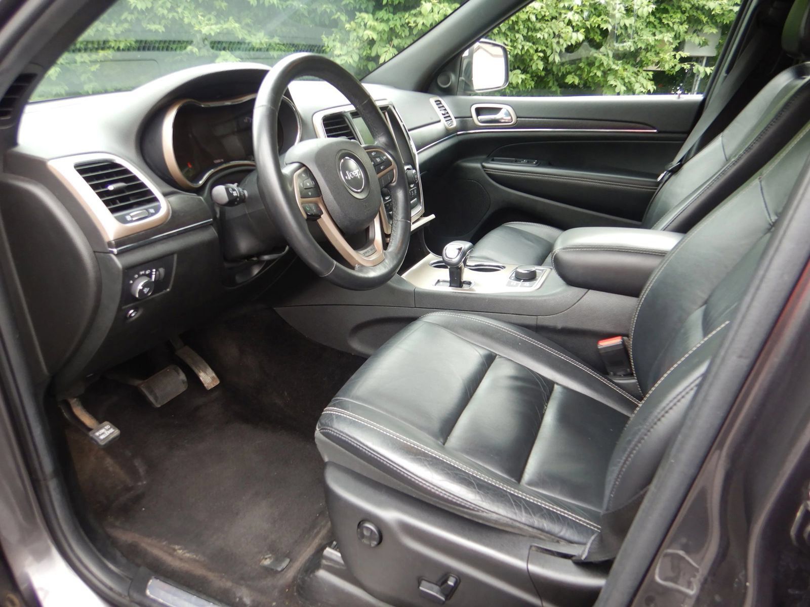 Used 2015 Jeep Grand Cherokee Limited AWD/4WD image 12