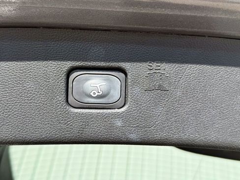 Used 2024 Ford Edge Titanium image 16