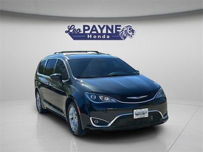 Used 2019 Chrysler Pacifica Touring-L Plus w/ Advanced Safetytec Group