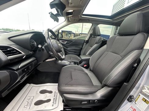 Used 2022 Subaru Forester Premium image 15