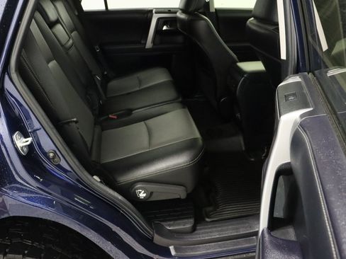 Used 2022 Toyota 4Runner SR5 Premium w/ Moonroof Package RWD image 37