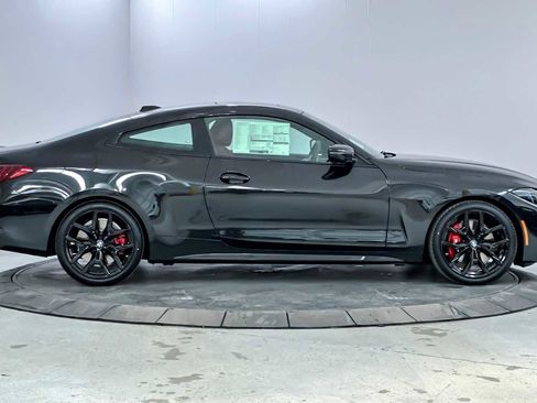 Used 2025 BMW 430i Coupe w/ M Sport Package image 8