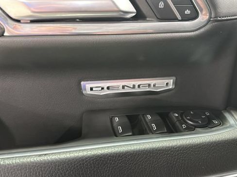 Used 2024 GMC Sierra 1500 Denali AWD/4WD image 9