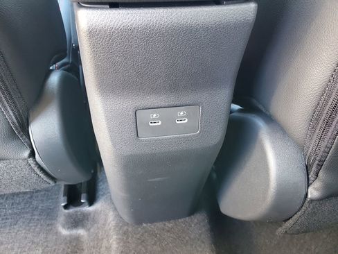 New 2026 Nissan Kicks SR image 10