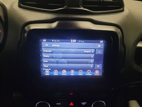 Used 2020 Jeep Renegade Altitude FWD image 25