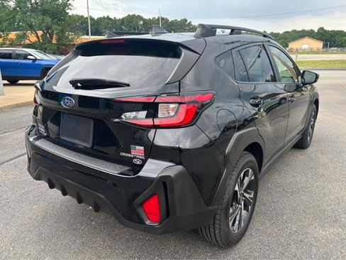 Used 2024 Subaru Crosstrek 2.0i Premium AWD/4WD image 11