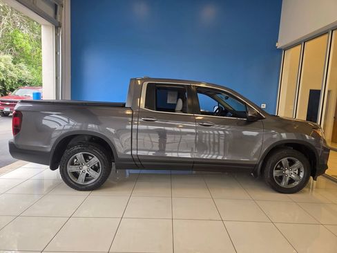 Certified 2023 Honda Ridgeline RTL image 5