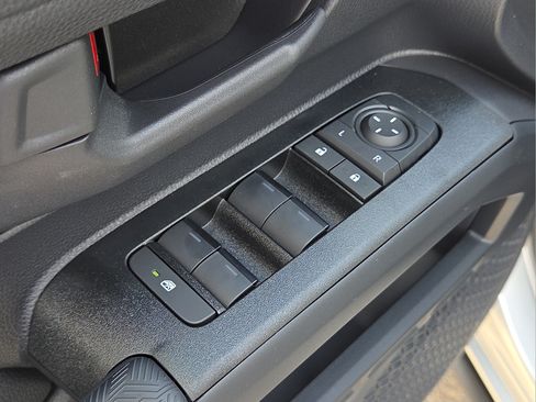 New 2026 Toyota 4Runner SR5 AWD/4WD image 18