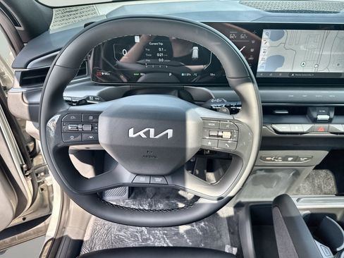 New 2026 Kia EV9 Land w/ Nightfall Edition Package image 30