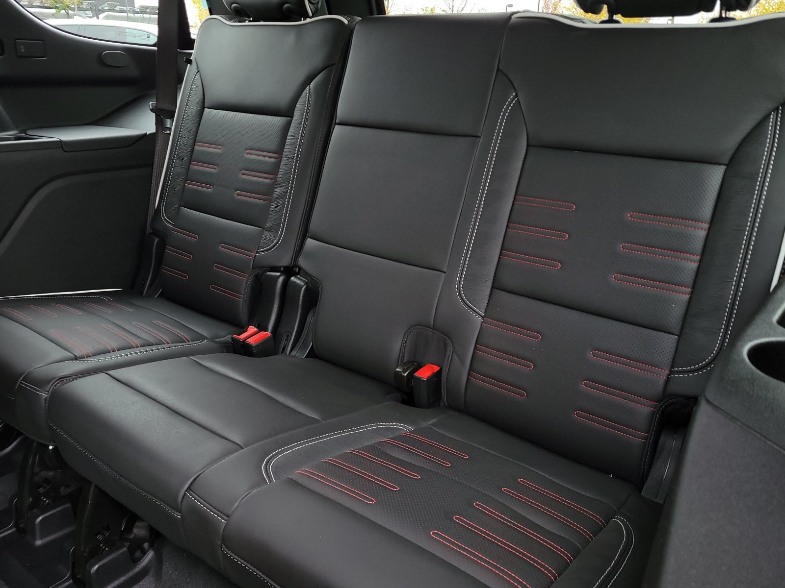 Used 2026 GMC Yukon AT4 Ultimate AWD/4WD image 13