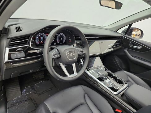Used 2023 Audi Q7 2.0T Premium AWD/4WD image 9