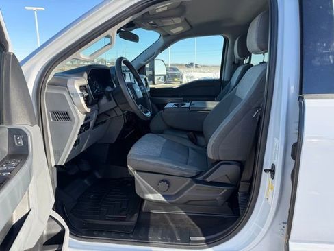 Used 2022 Ford F150 XLT w/ Trailer Tow Package image 13